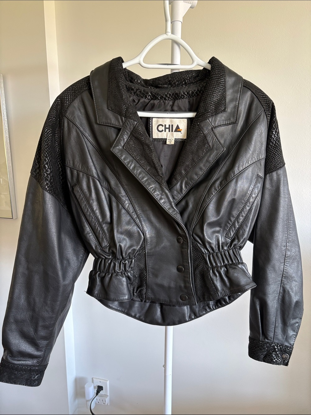 CHI Black Leather Cropped Jacket with Elasticized Waist